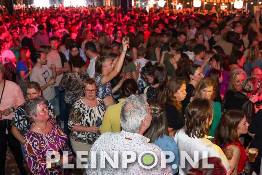 Publiek    Bezoekers (108)